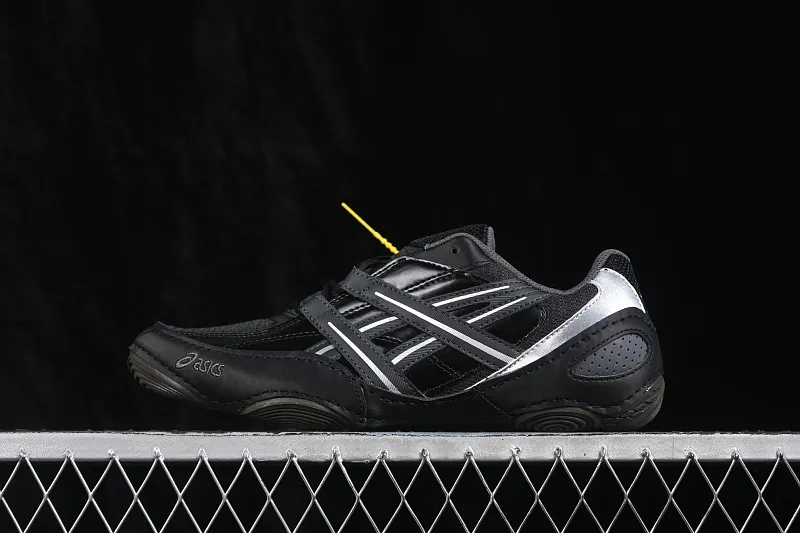 All categories Asics Asics series Asics Hypersync W version 1203A879-021